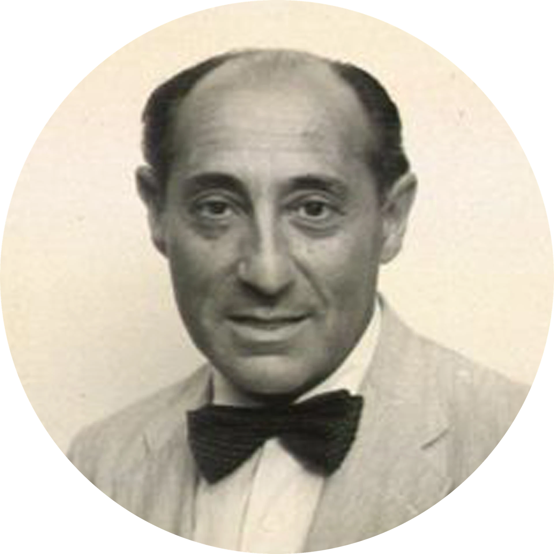 Black and white portrait of Alfred Eisenstaedt